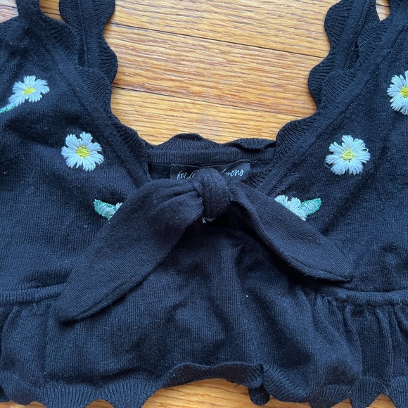 FL&L Black Cropped Daisy Tank - Picture 4 of 5